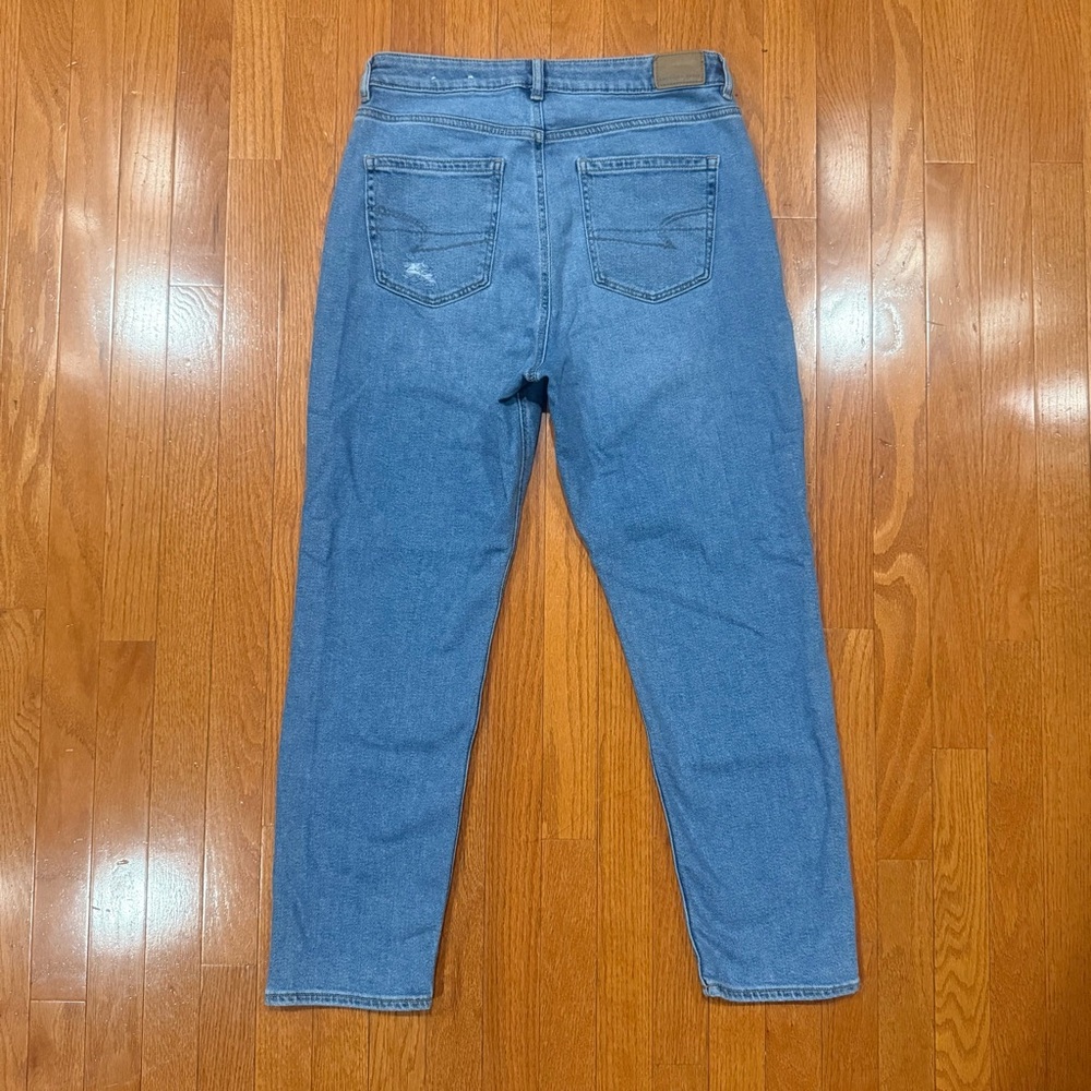 American Eagle Mom Jeans Womens 10 Stretch Denim Pants Light Wash Distressed - Picture 6 of 11